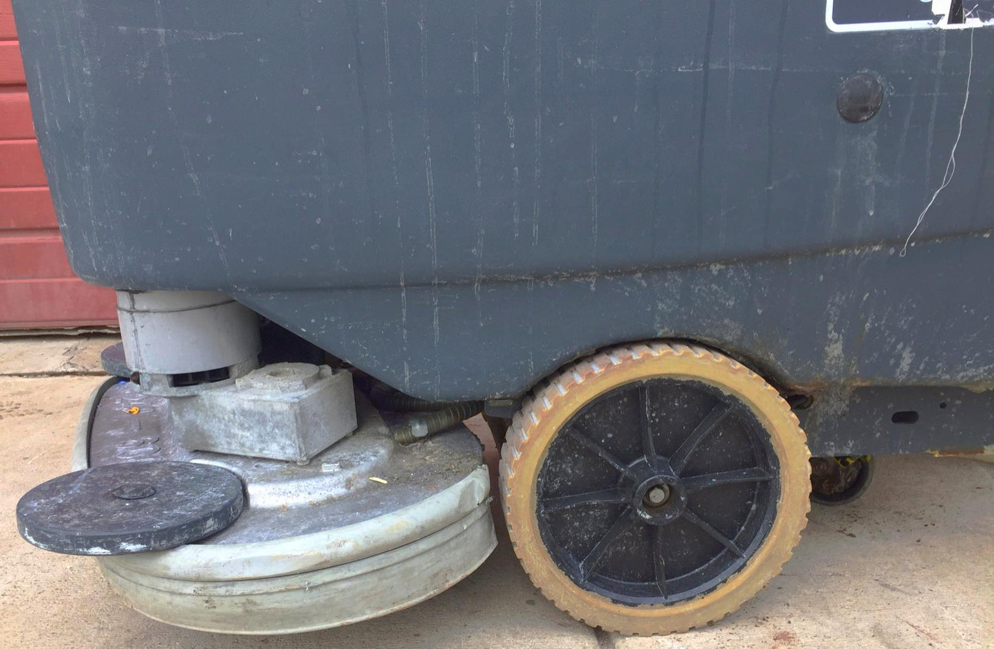 NILFISK ADVANCE ADFINITY 24D ECOFLEX WALK BEHIND FLOOR SCRUBER WATCHVIDEOFREESHI