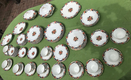 MAJESTIC MADDOCK & SONS 91 PIECE MULTICOLORED GOLDTRIM ENGLISH CHINA SET PERFECT