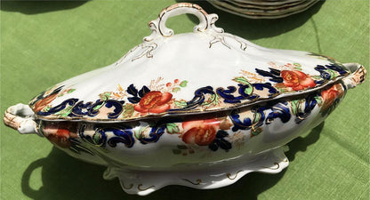 MAJESTIC MADDOCK & SONS 91 PIECE MULTICOLORED GOLDTRIM ENGLISH CHINA SET PERFECT