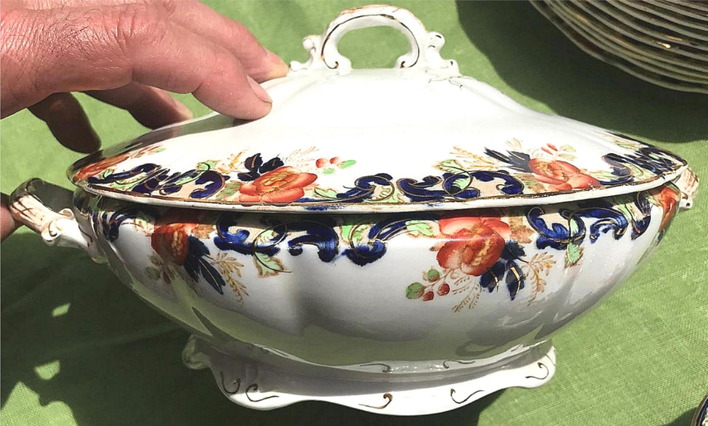 MAJESTIC MADDOCK & SONS 91 PIECE MULTICOLORED GOLDTRIM ENGLISH CHINA SET PERFECT