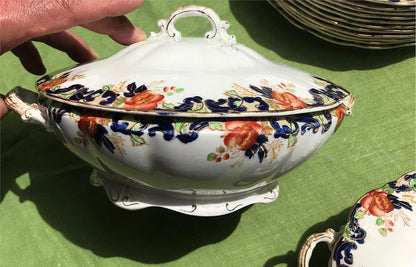 MAJESTIC MADDOCK & SONS 91 PIECE MULTICOLORED GOLDTRIM ENGLISH CHINA SET PERFECT