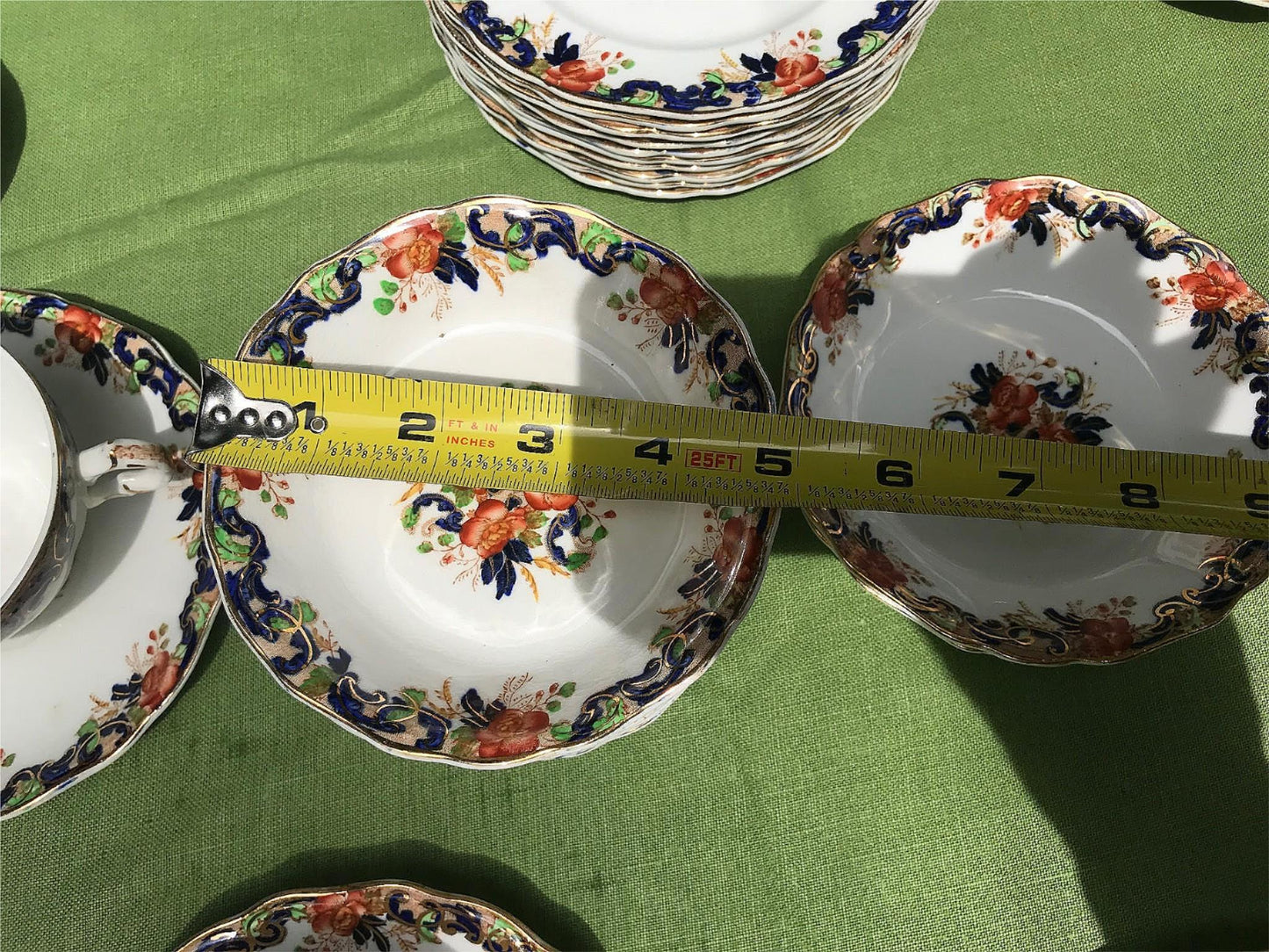 MAJESTIC MADDOCK & SONS 91 PIECE MULTICOLORED GOLDTRIM ENGLISH CHINA SET PERFECT