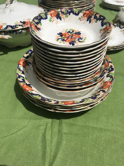 MAJESTIC MADDOCK & SONS 91 PIECE MULTICOLORED GOLDTRIM ENGLISH CHINA SET PERFECT