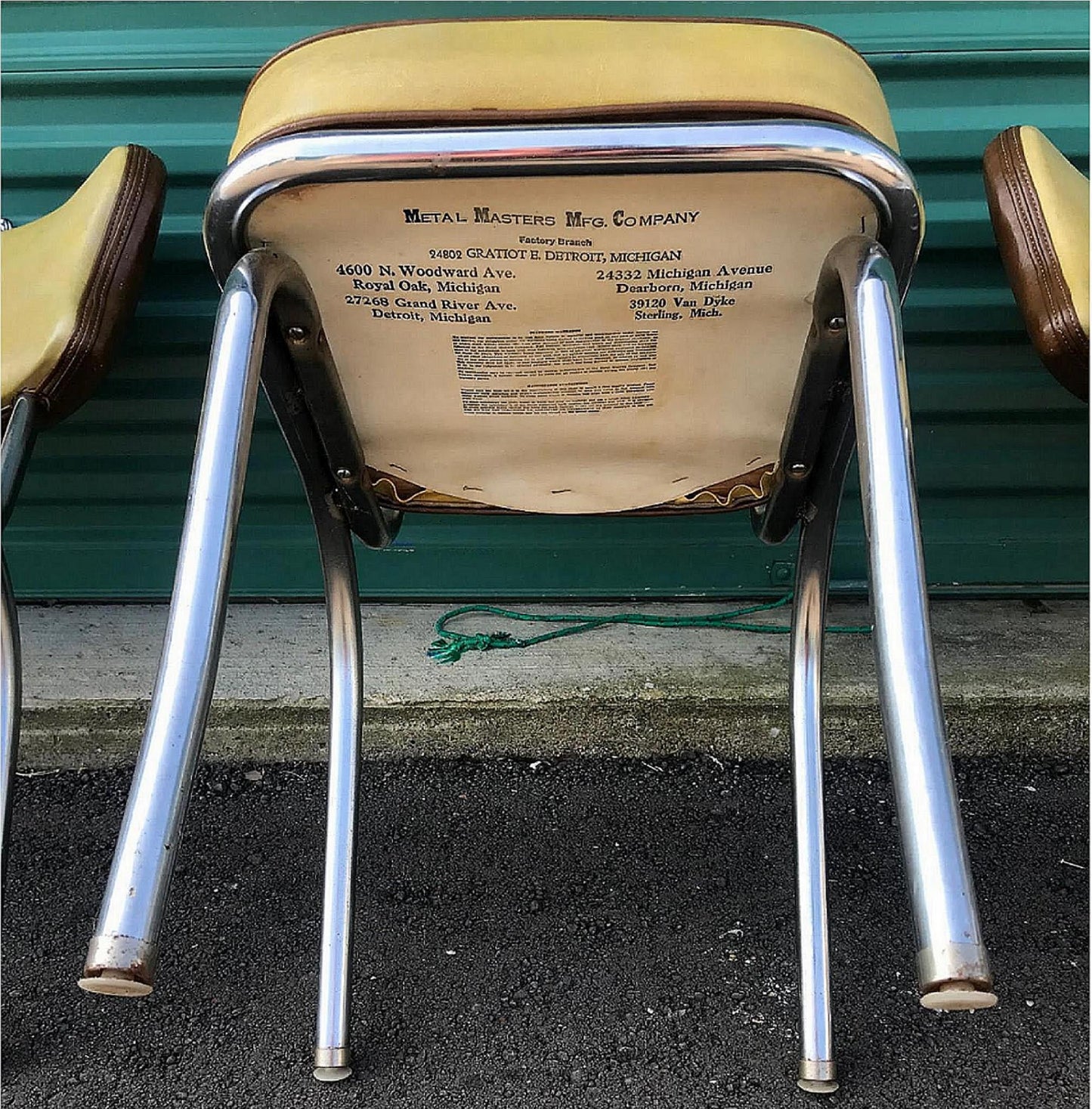 RARE DESIGN SET OF 4 VINTAGE KITCHEN CHAIRS by METAL MASTERS of DETROIT FREESHIP