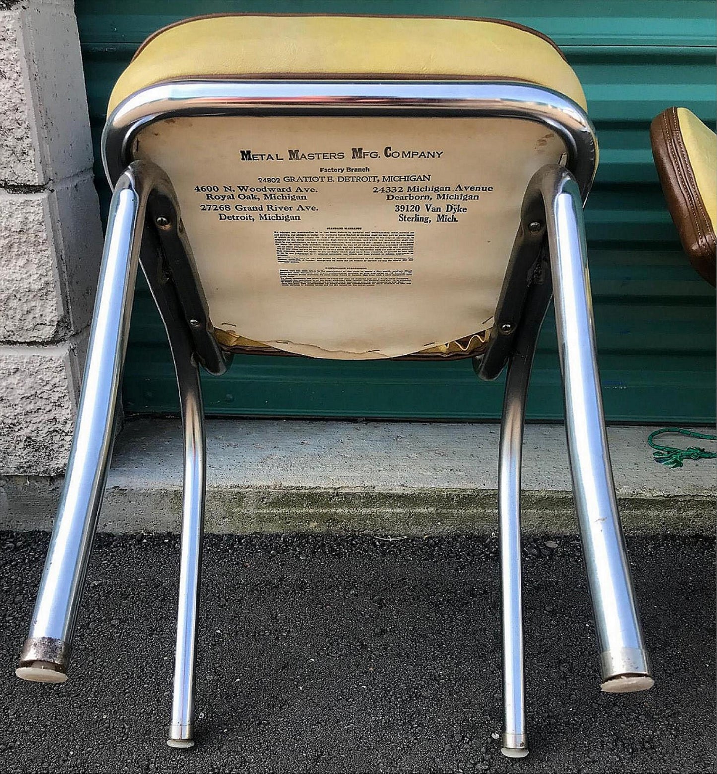 RARE DESIGN SET OF 4 VINTAGE KITCHEN CHAIRS by METAL MASTERS of DETROIT FREESHIP