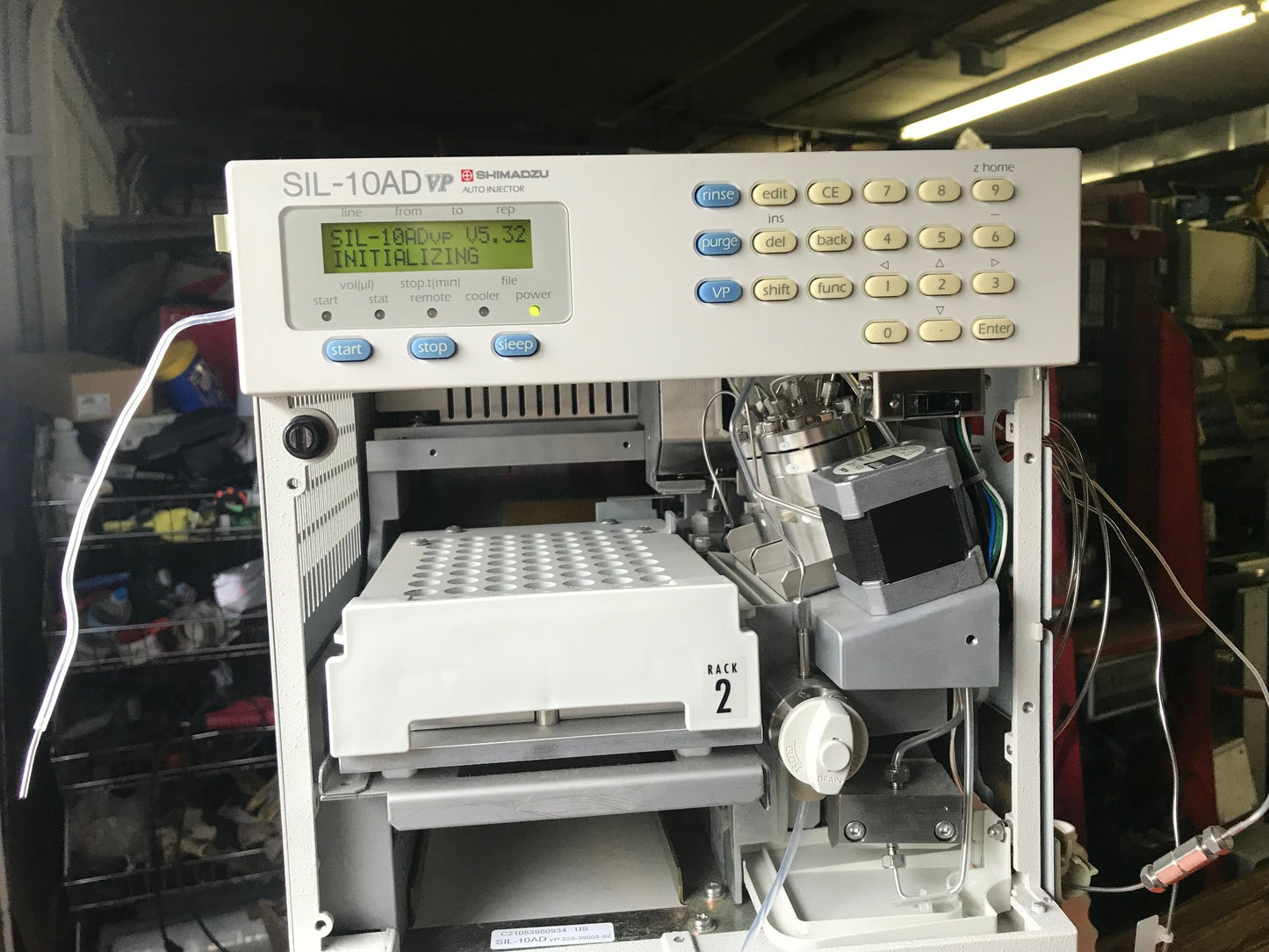 SHIMATZU DGU-14A SIL-10AD vp LC-10AD VP  LAB HPLC GAS CHROMATOGRAPH WATCH VIDEO