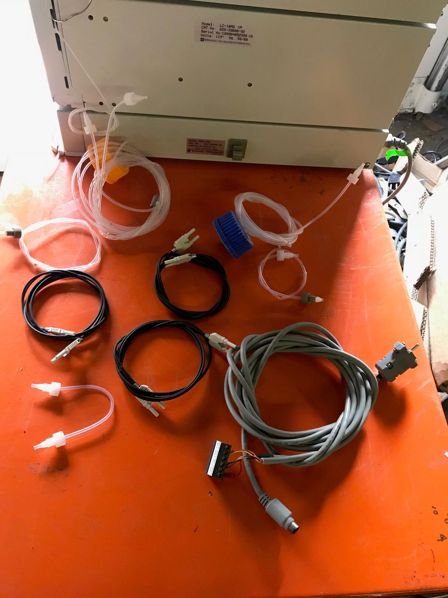 SHIMATZU DGU-14A SIL-10AD vp LC-10AD VP  LAB HPLC GAS CHROMATOGRAPH WATCH VIDEO