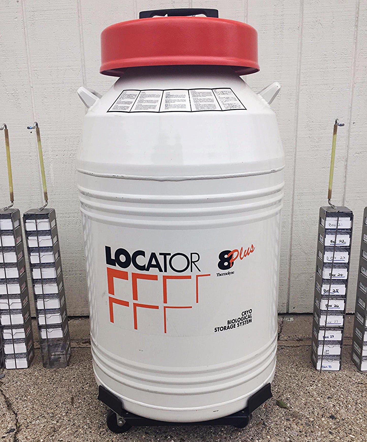 LOCATOR 8 PLUS BARNSTEAD CY50975-70 CRYO BIOLOGICAL STORAGE TANK CRYOGENIC FSHIP