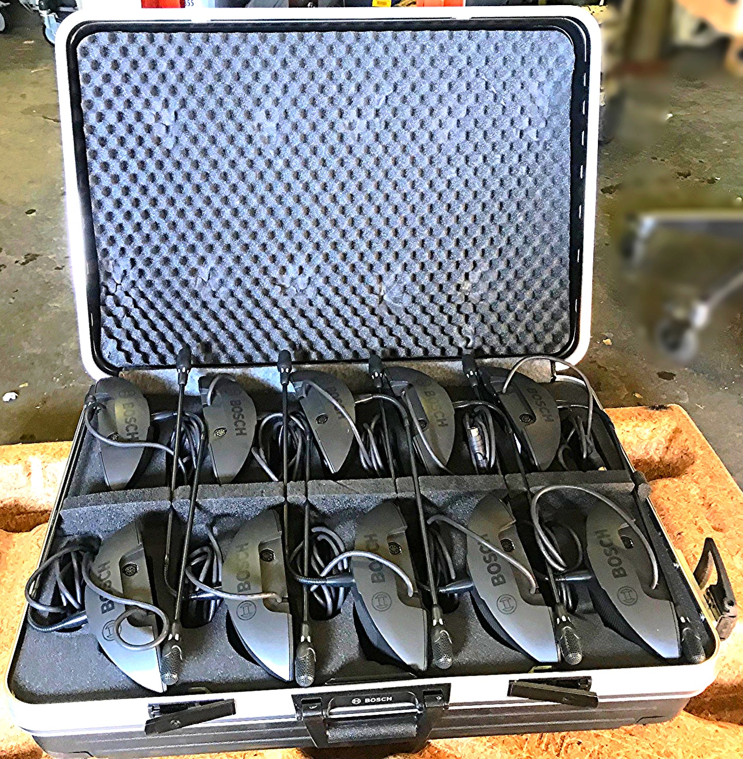 BOSCH CCS-CURD ULTRO 12 CCS-DL CONFERENCE SYSTEM CCS‑SC6 2 Suitcases FREE SHIP