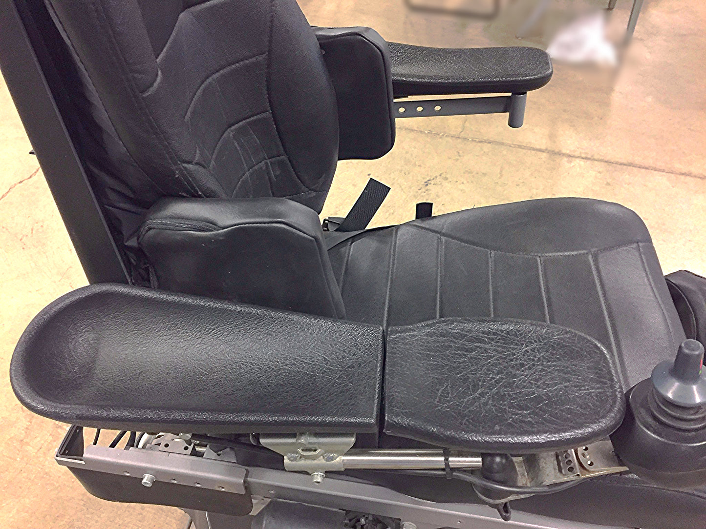 PERMOBIL C500 270lb 7.5MPH POWER WHEELCHAIR ELEVATE TILT RECLINE LEGS WATCHVIDEO