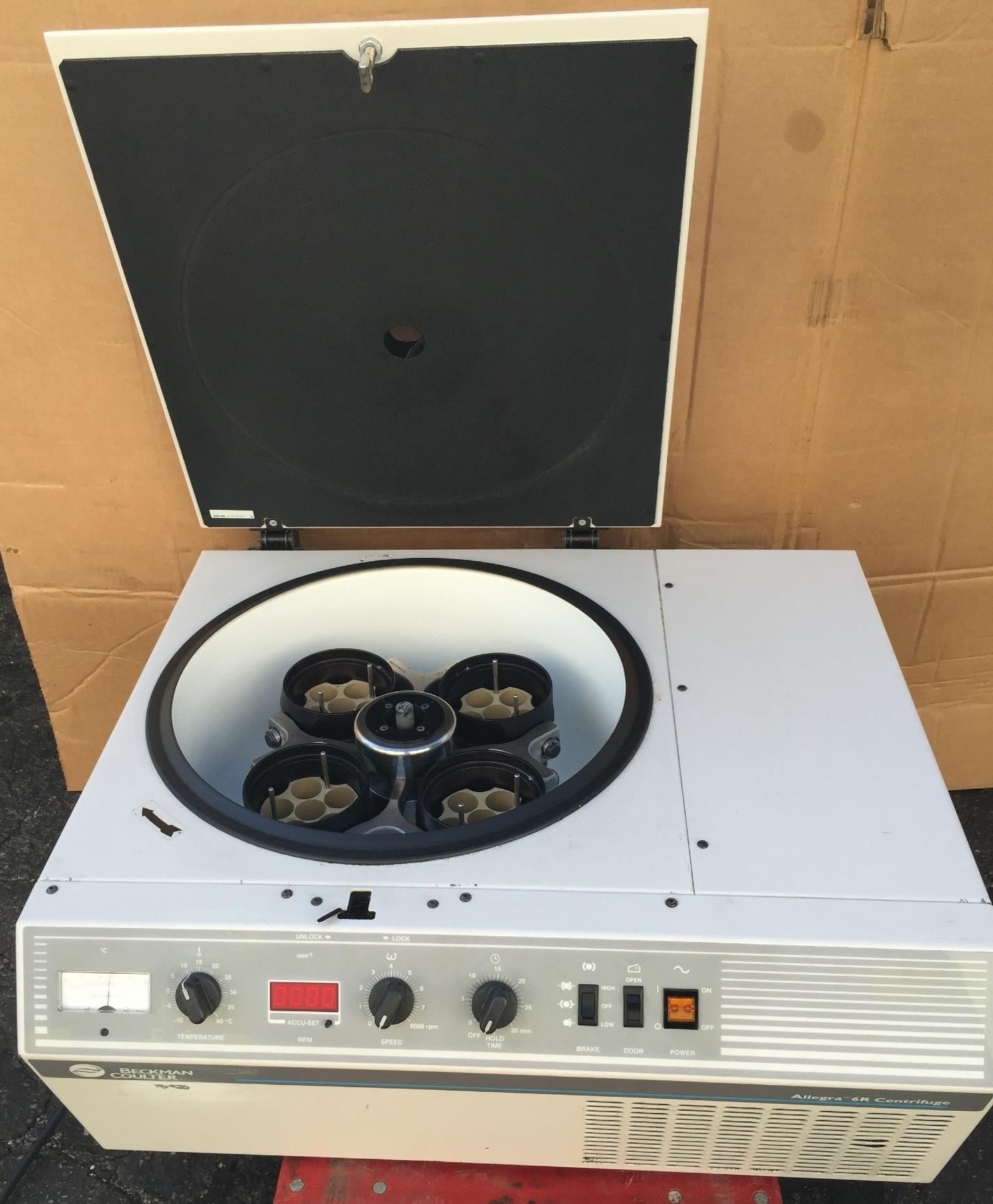 BECKMAN COULTER ALLEGRA R6 CENTRIFUGE w/ GH-3.8 Rotor & Buckets