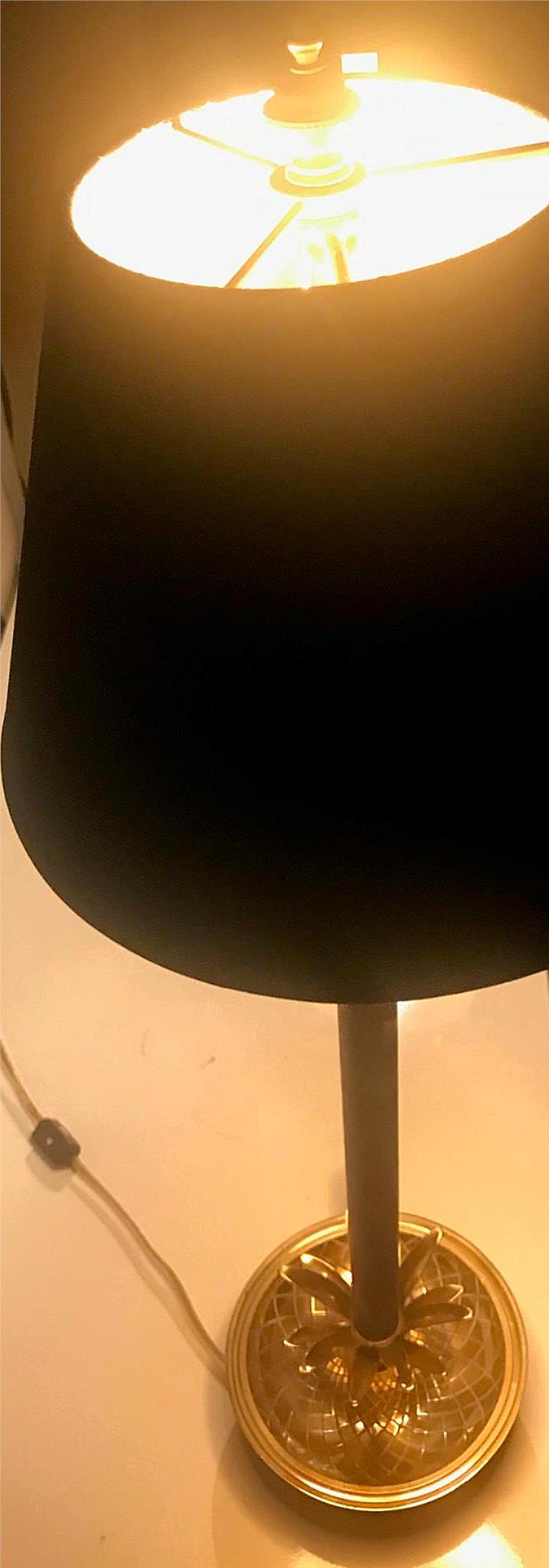 PAIR ORIGINALMID CENTURY FREDERICK COOPER BRASS CANDLESTICK PINEAPPLE LAMP SHADE