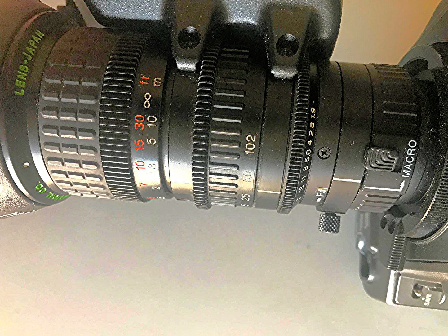 JVC MINI DV GY-DV550 POWER MACRO ZOOM LENS & TELEPROMPTER VIEWFINDER FREE SHIP