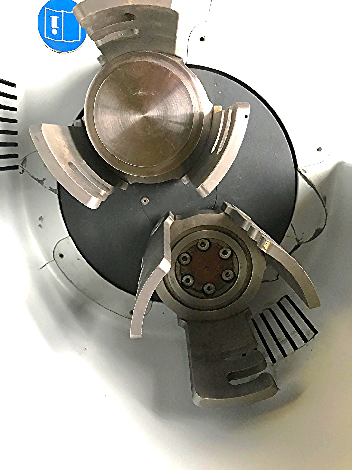 RETSCH PM 200 DOUBLE GRINDER PLANETARY TWO STATION BALL MILL WATCHVIDEO FREESHIP