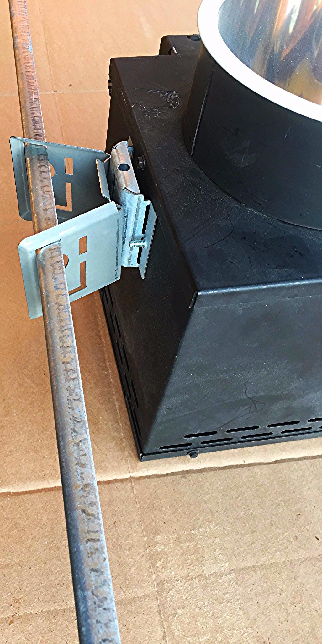 KURT VERSEN MODEL CEK RECESSED INCANDESCENT CEILING LIGHT FREESHIP