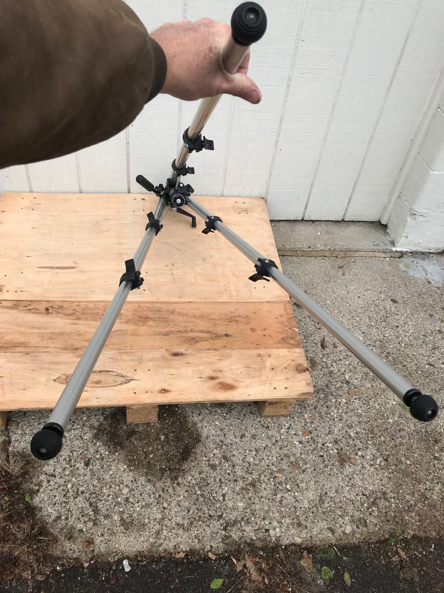 MANFROTTO 3033 PROFESSIONAL TRIPOD & 3126 FLUID HEAD w/ CASE by BOGEN  FREE SHIP