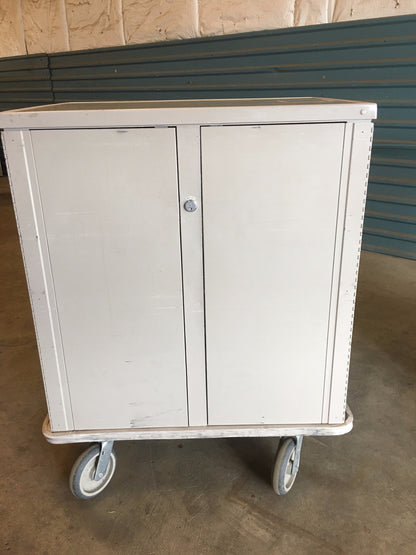 LIONVILLE PHARMACY MEDICINE STORAGE HOSPITAL DISTRIBUTION CRASH CART FREESHIPING