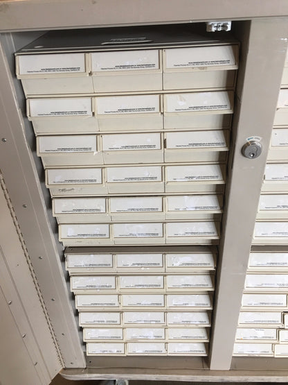 LIONVILLE PHARMACY MEDICINE STORAGE HOSPITAL DISTRIBUTION CRASH CART FREESHIPING