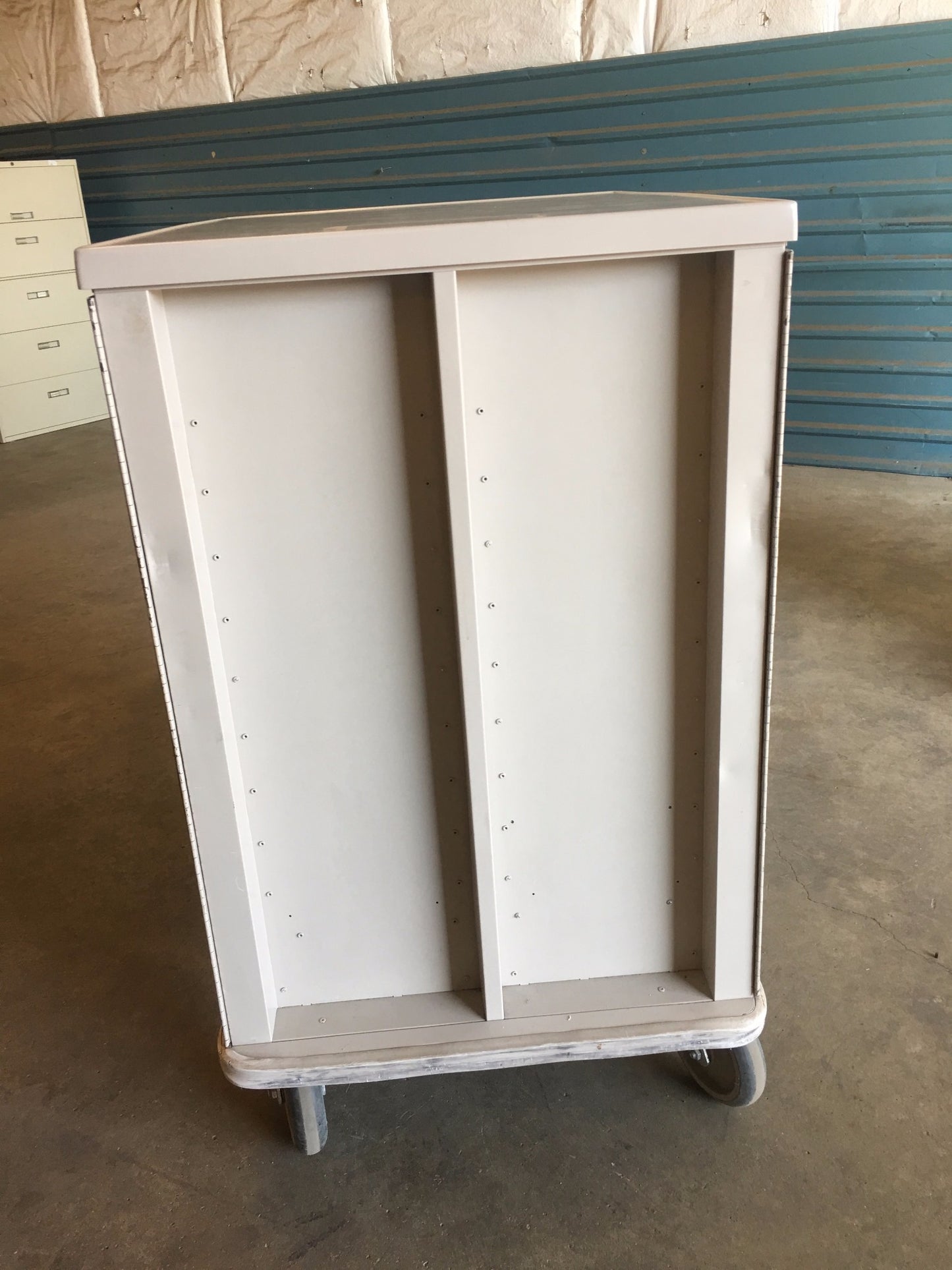 LIONVILLE PHARMACY MEDICINE STORAGE HOSPITAL DISTRIBUTION CRASH CART FREESHIPING