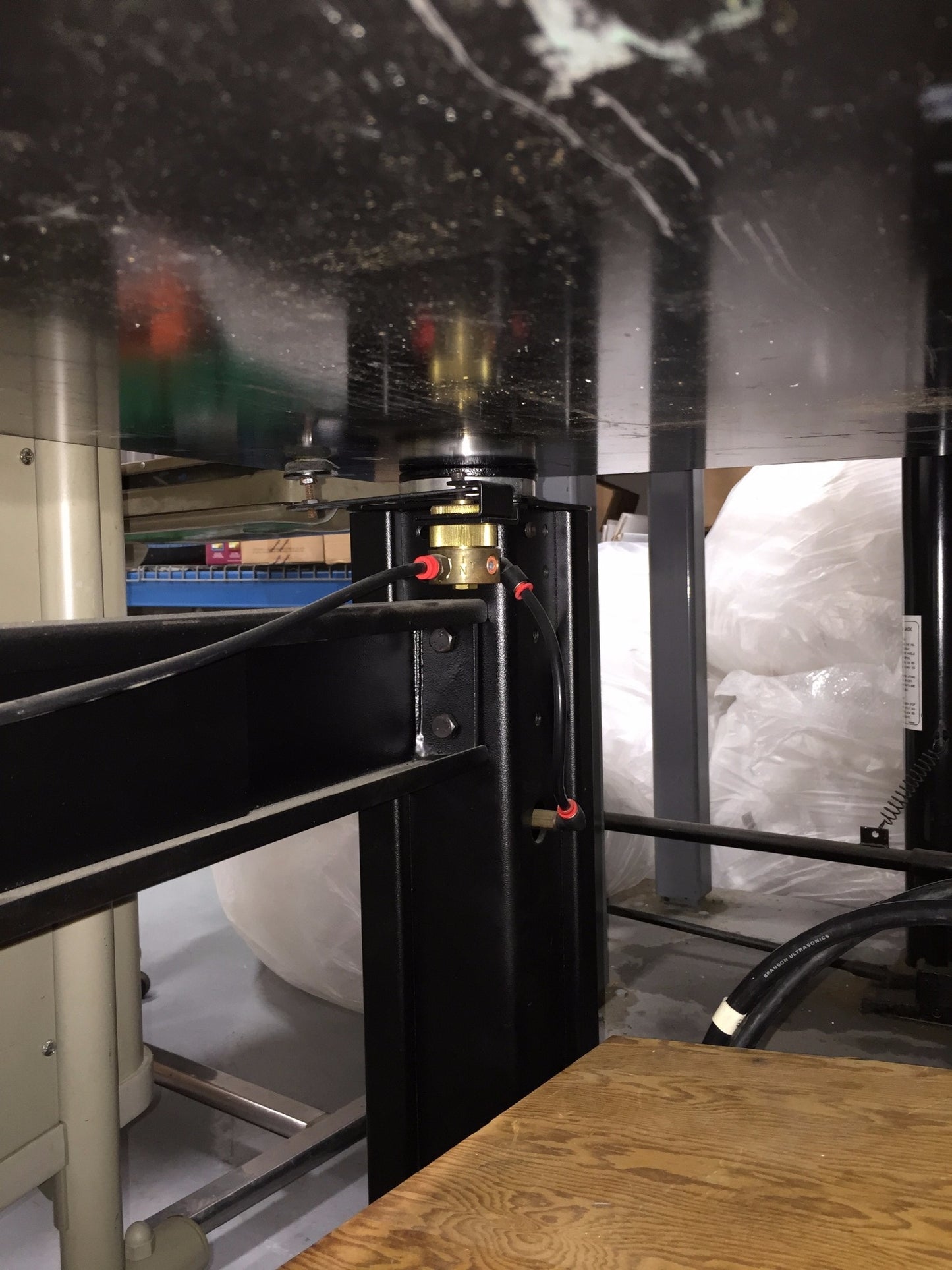 TMC STEEL HONEYCOMB OPTICAL TOP TABLE CLEANTOP III MODEL 78-23764-01