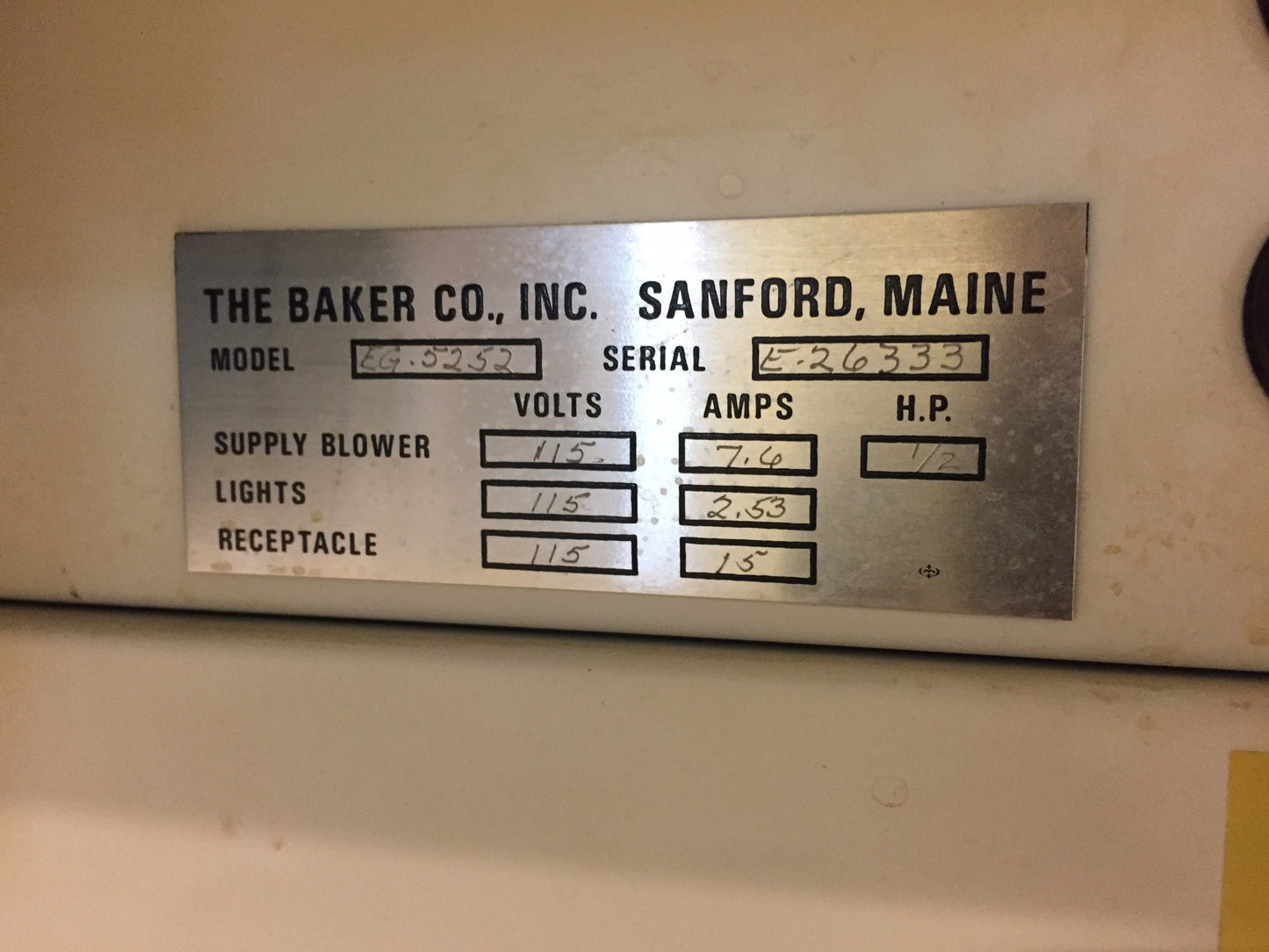 BAKER EDGEGARD EG-5252 HOOD Perfect Condition FREESHIP