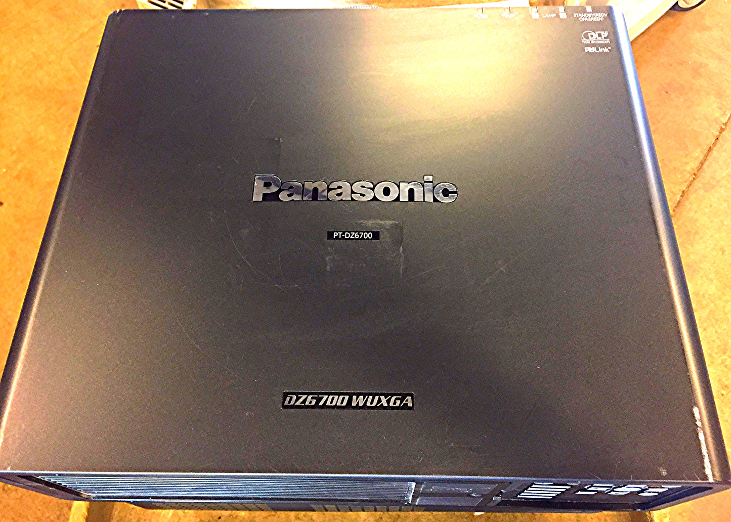 PANASONIC PT-DZ6700U PROJECTOR DLP Projector 1080p 6000 LUMENS PERFECT FREESHIP