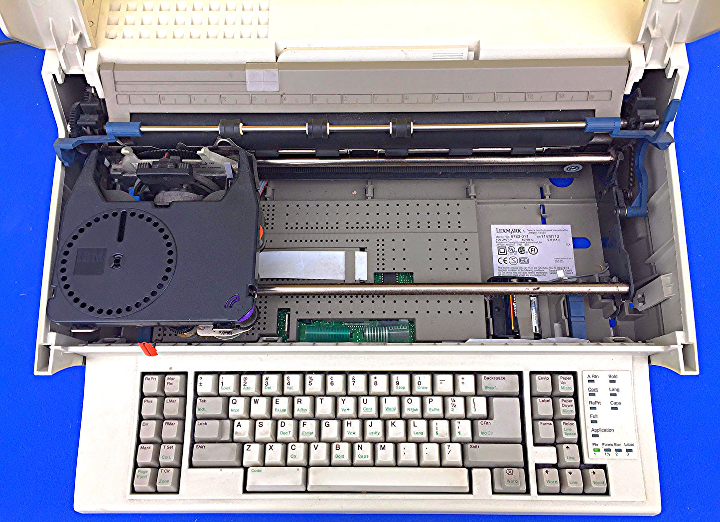 IBM WHEELWRITER 1500 TYPEWRITER with RIBBON WATCH VIDEOthisunit WORKING FREESHIP