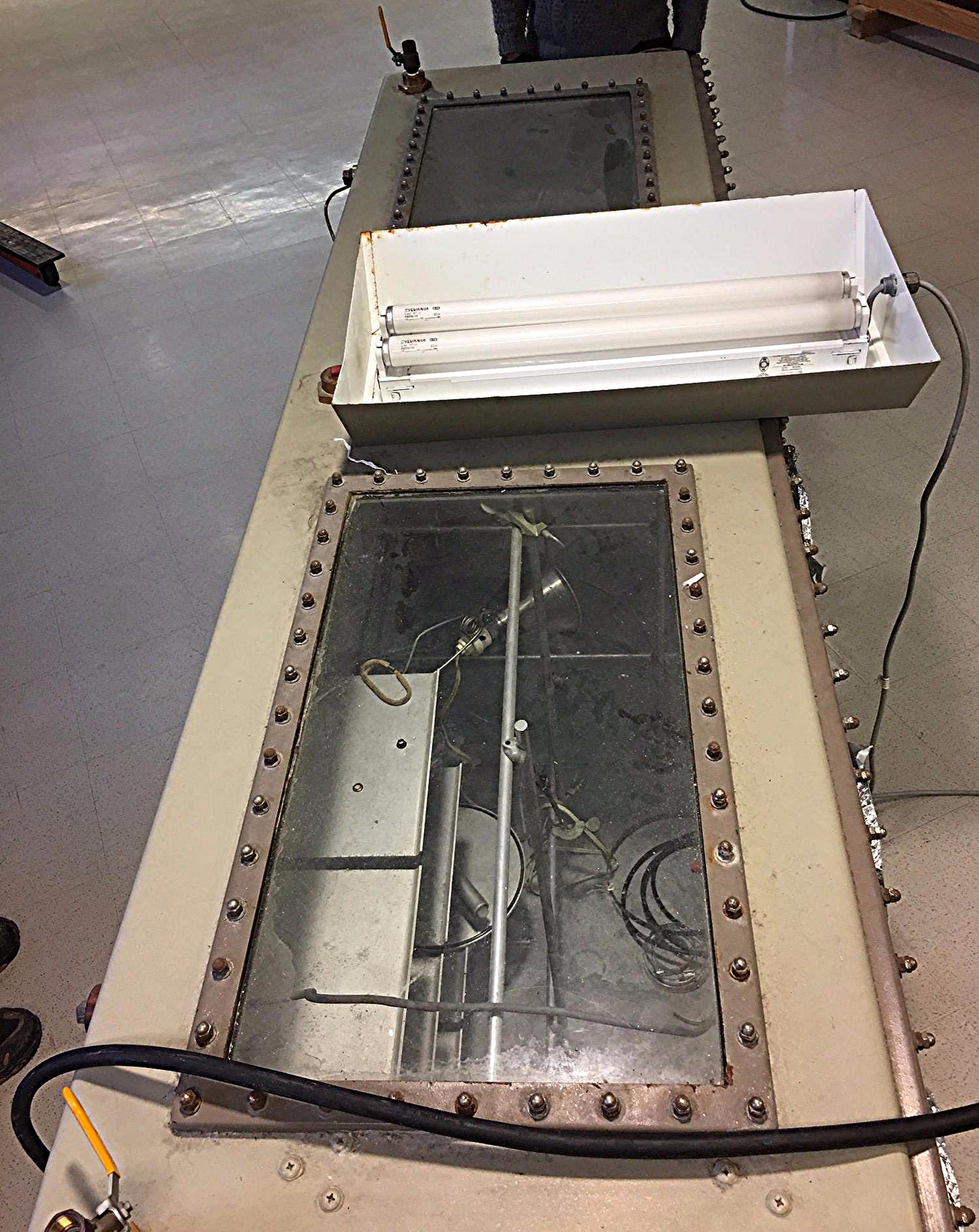 VAC HE-553-2 VACUUM ATMOSPHERES GLOVE BOX DRI-LAB M0-40-2H PUMP PURIFIER FREESHP