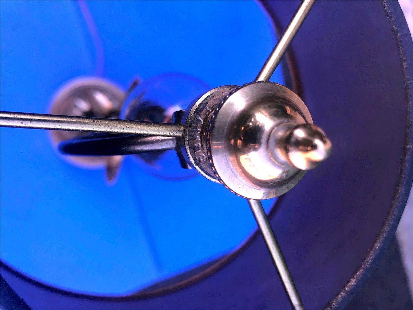 PAIR ORIGINALMID CENTURY FREDERICK COOPER BRASS CANDLESTICK PINEAPPLE LAMP SHADE