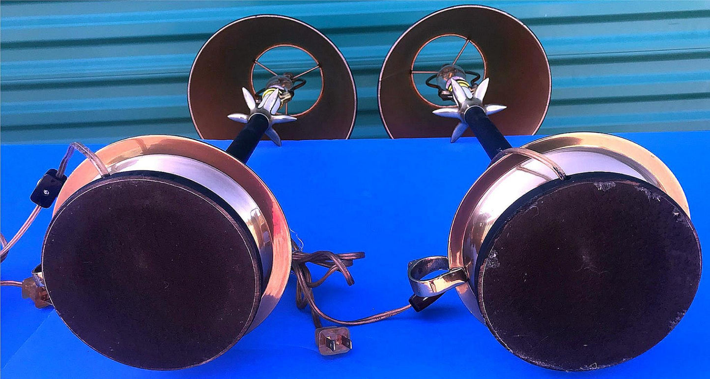 PAIR ORIGINALMID CENTURY FREDERICK COOPER BRASS CANDLESTICK PINEAPPLE LAMP SHADE