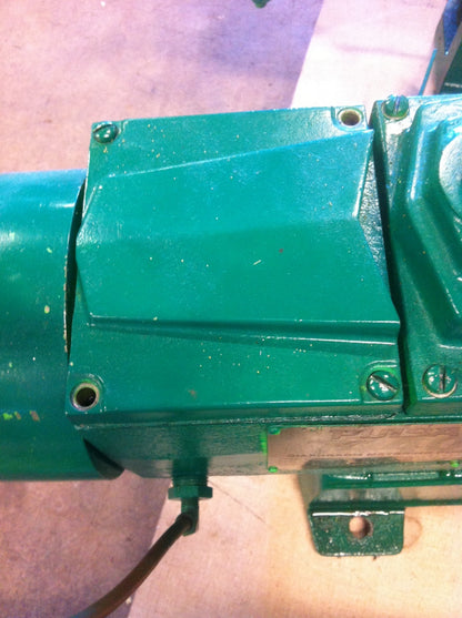 Lot 3 PULSA 7440 SERIES PULSAFEEDER DIAPHRAGM METERING PUMP s