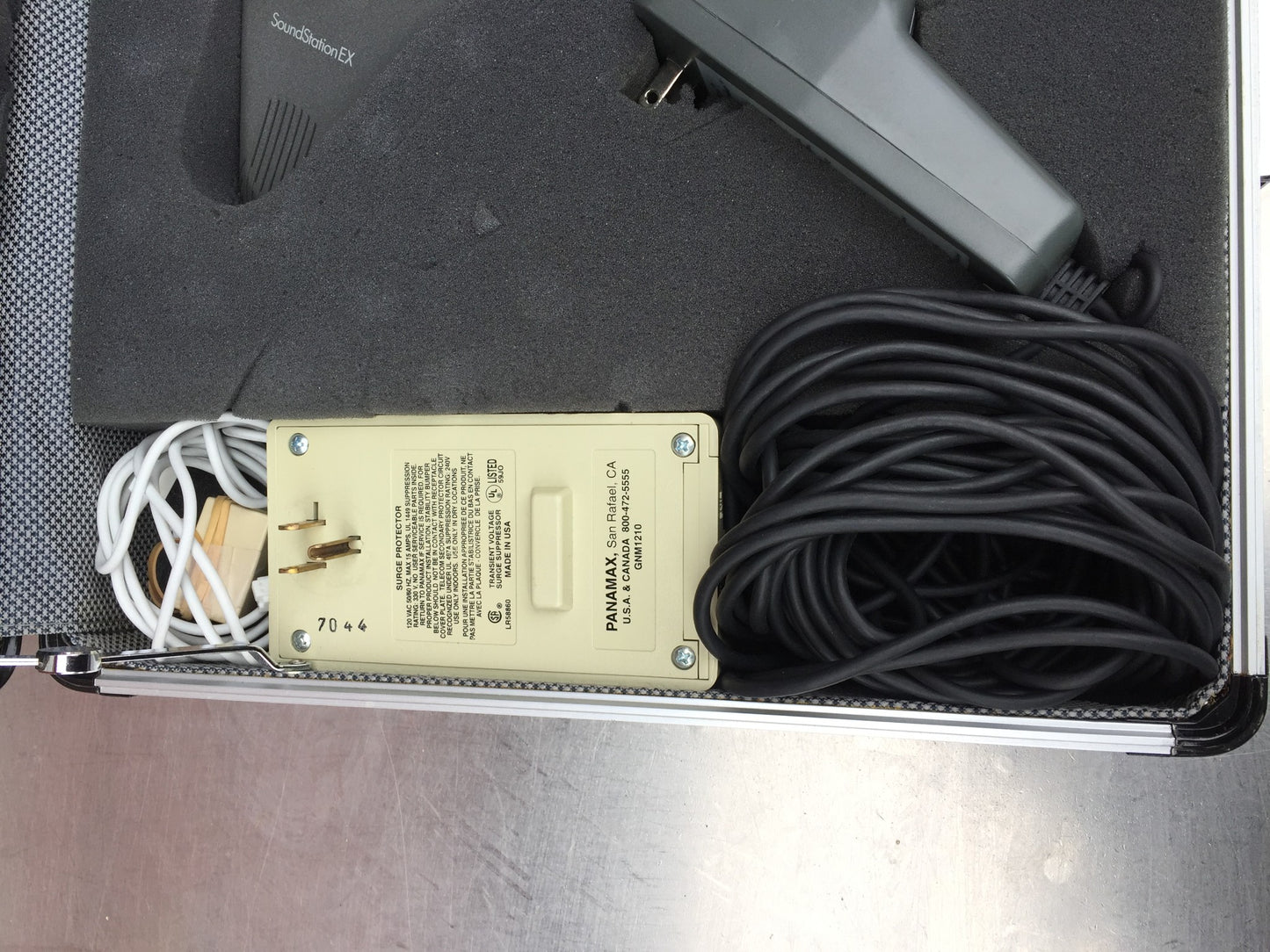 POLYCOM SOUNDSTATION EX H4170C CONFERENCE PHONE & CASE GUARANTEED WORK FREE SHIP