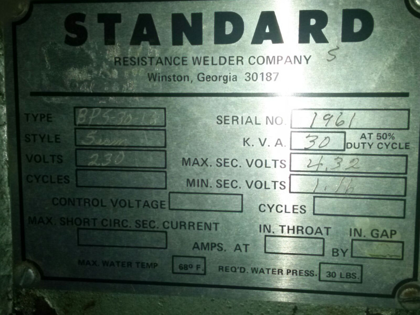 STANDARD LONGITUDINAL SEAM / ROLL - 30 K.V.A. SPOT WELDER