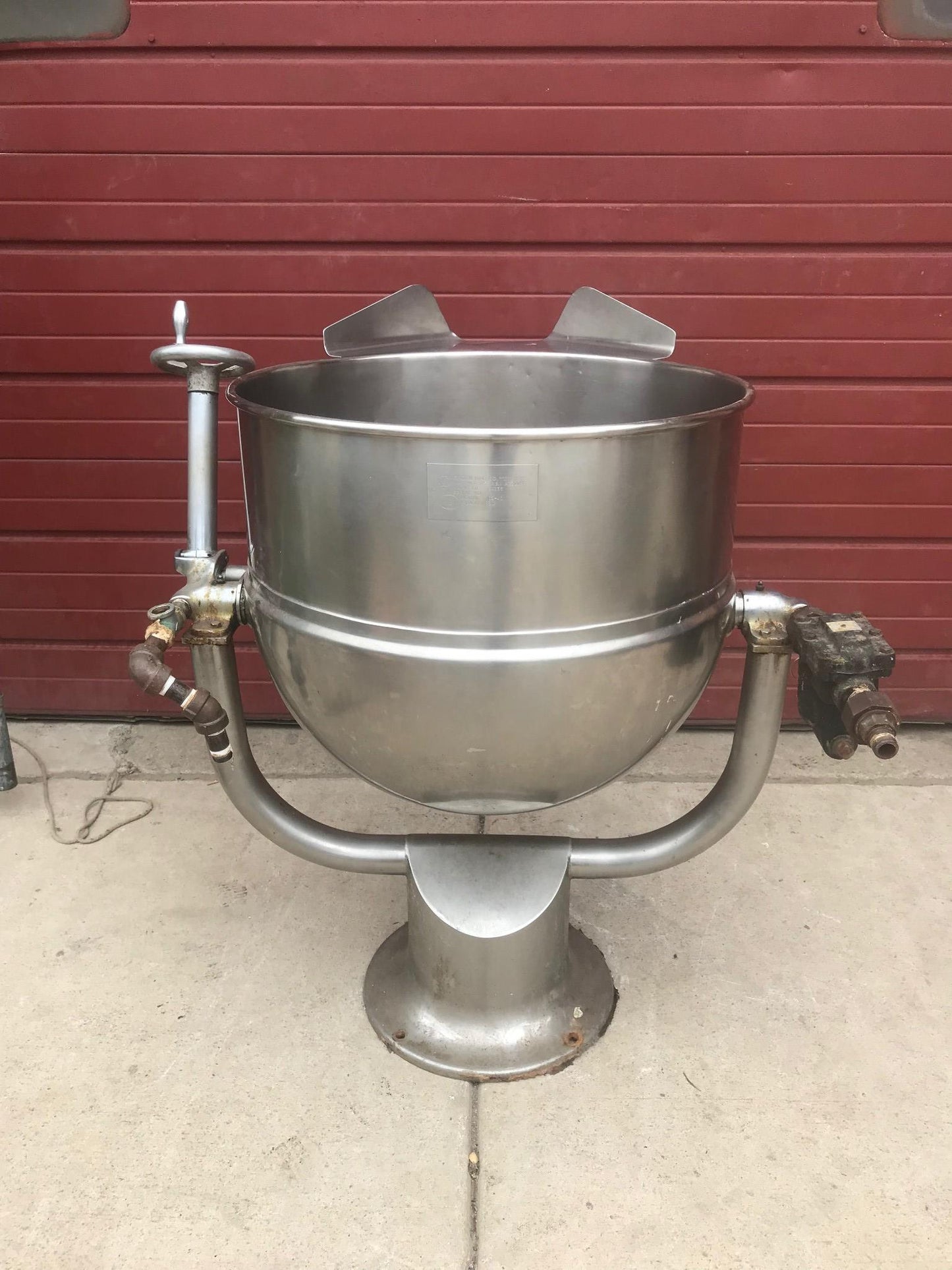 GROEN D2-40 MANUAL CRANK TILT 40 GALLON DIRECT STEAM KETTLE FREE BUSINESS SHIP