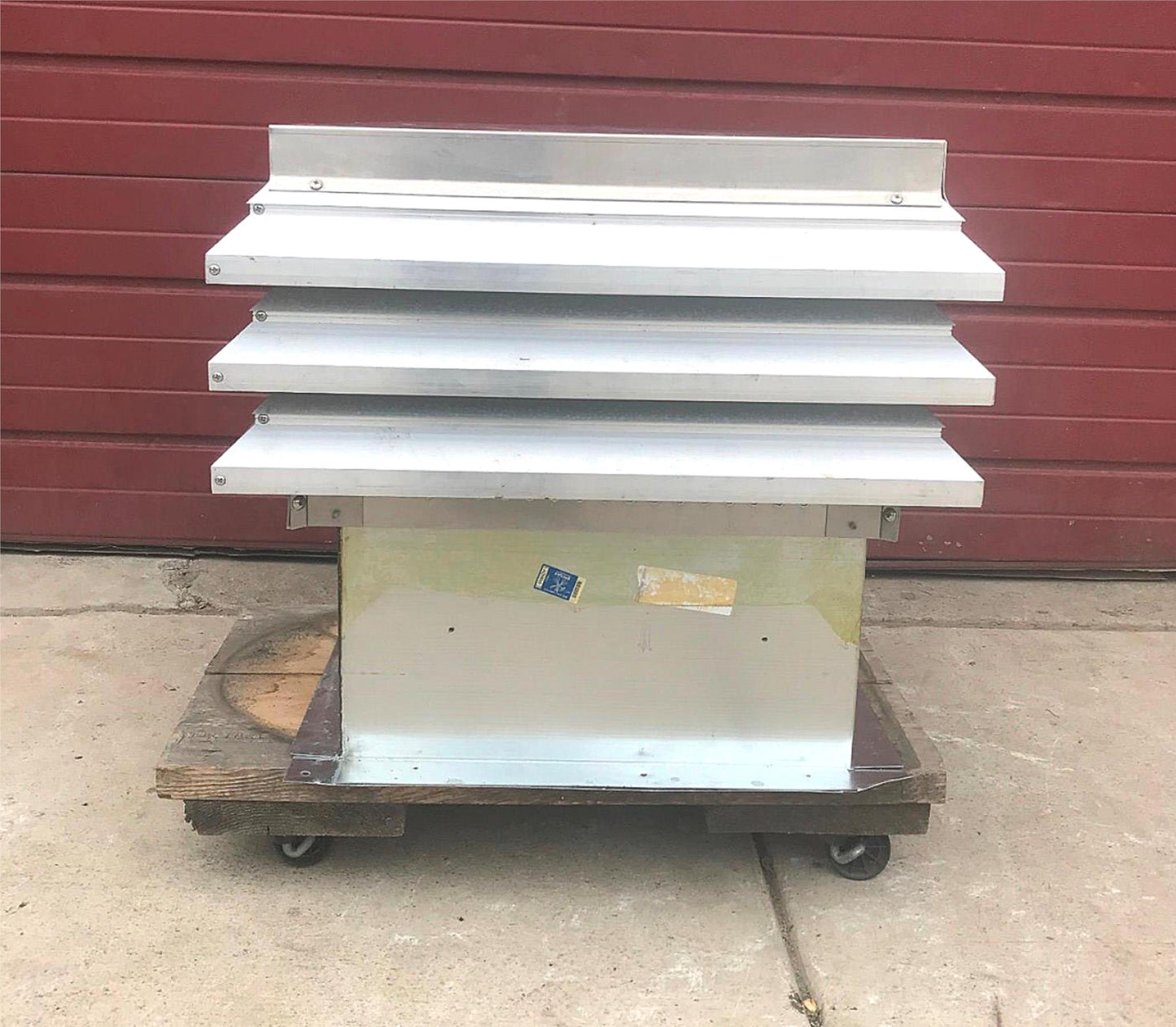 COMMERCIAL EXHAUST VENT 28x25x25 ALUMINUM ROOF MOUNT TIERED NON POWERED FILTERED