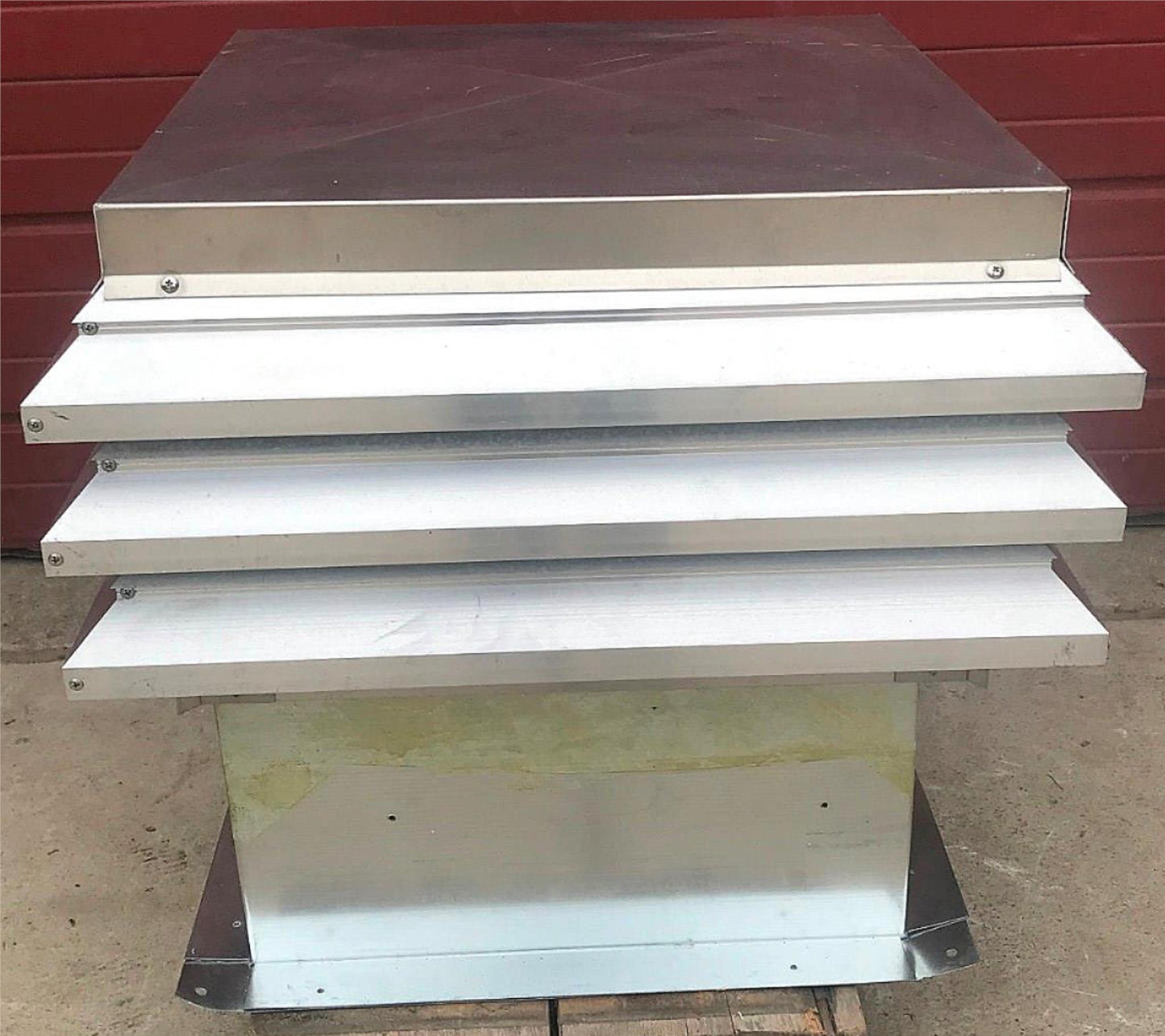 COMMERCIAL EXHAUST VENT 28x25x25 ALUMINUM ROOF MOUNT TIERED NON POWERED FILTERED