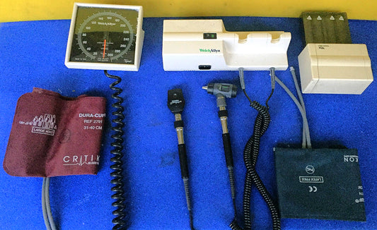 WELCH ALLYN 767 INTEGRATED DIAGNOSTIC SYSTEM MACROVIEW OTOSCOPE & OPHTHALMOSCOPE