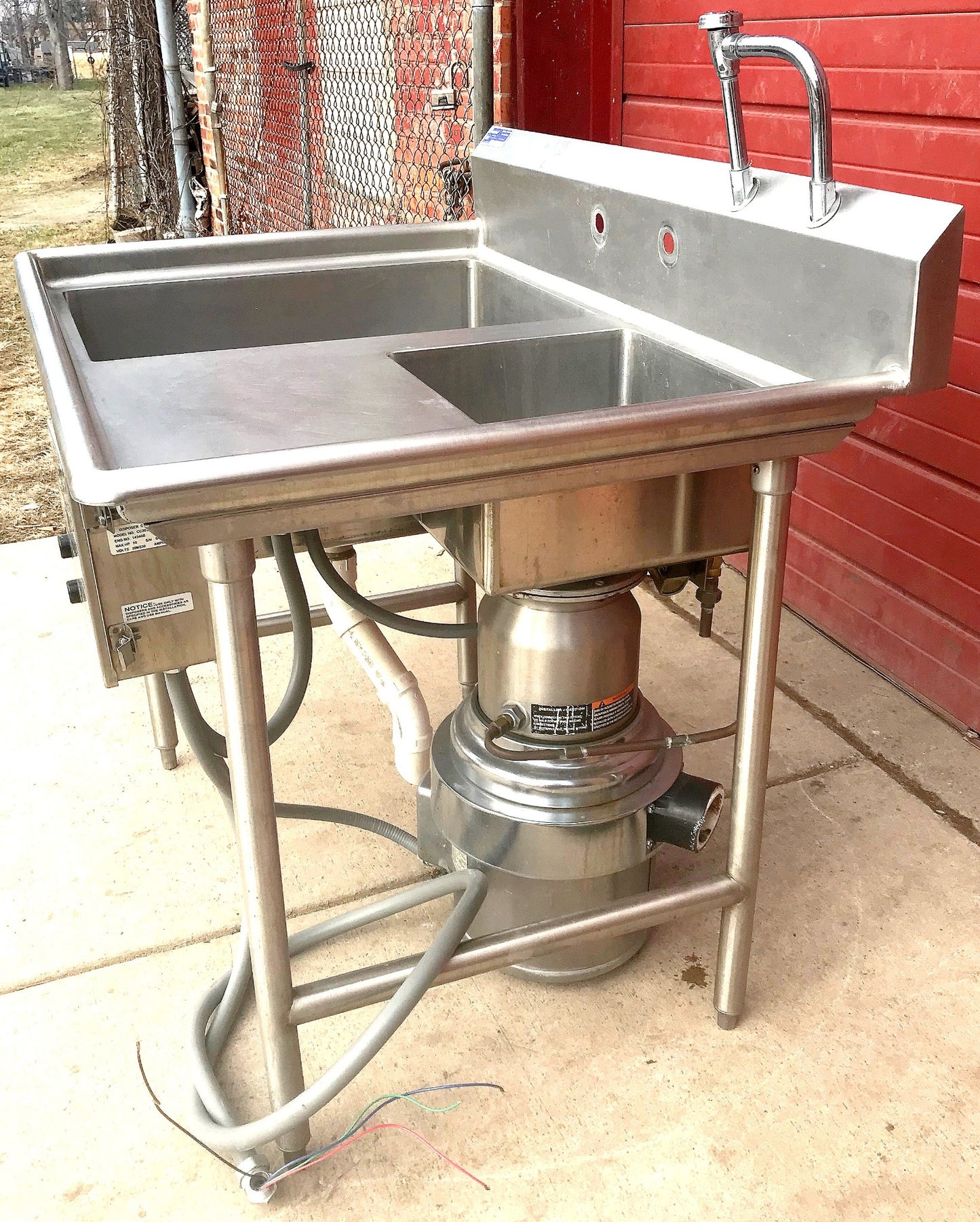 47" X 34" COMMERCIAL SINK & INSINKERATOR SS-500-28 5HP GARBAGE DISPOSAL FREESHIP