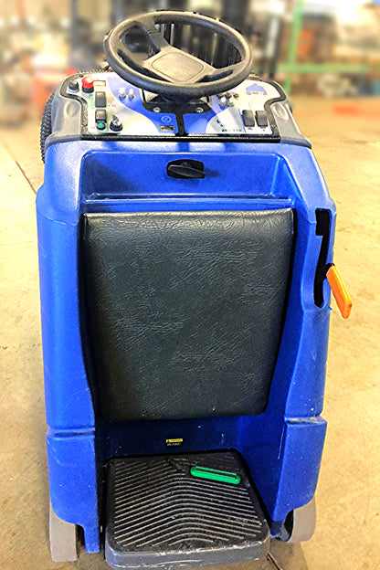 CHARIOT iEXTRACT WALK BEHIND CARPET SCRUBBER with CHARGER WATCH VIDEO FREE SHIP