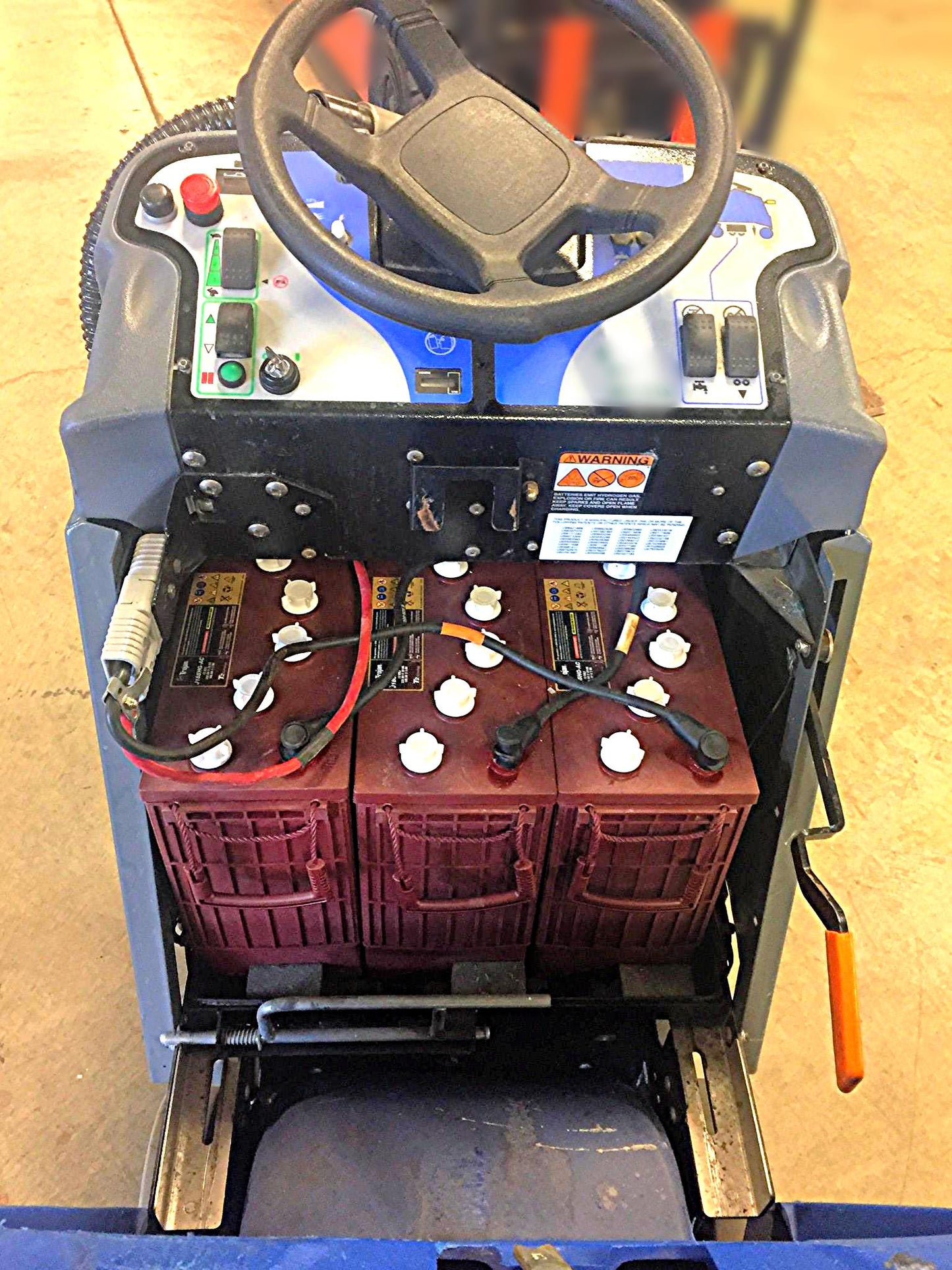 CHARIOT iEXTRACT WALK BEHIND CARPET SCRUBBER with CHARGER WATCH VIDEO FREE SHIP