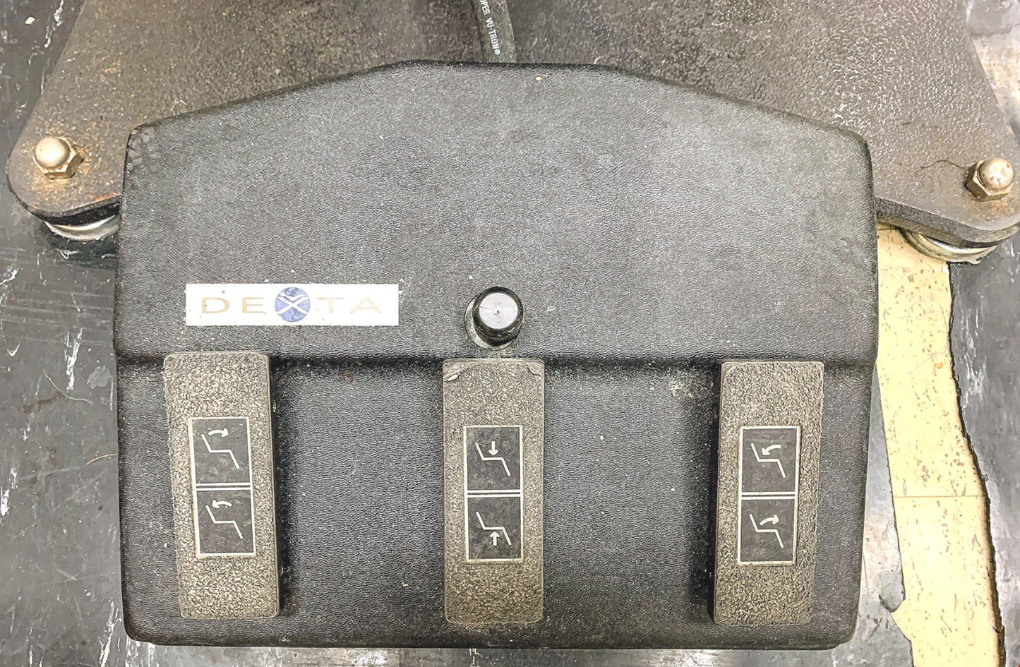 DEXTA MK25 SURGICAL DENTAL POWER EXAM CHAIR with FOOT REMOTE WATCHVIDEO FREESHIP