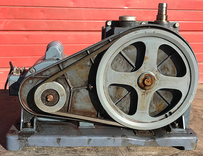 WELCH DUOSEAL 1402 Rotary Vane Vacuum Pump Emerson 1/2HP 1725 Motor WATCH VIDEO