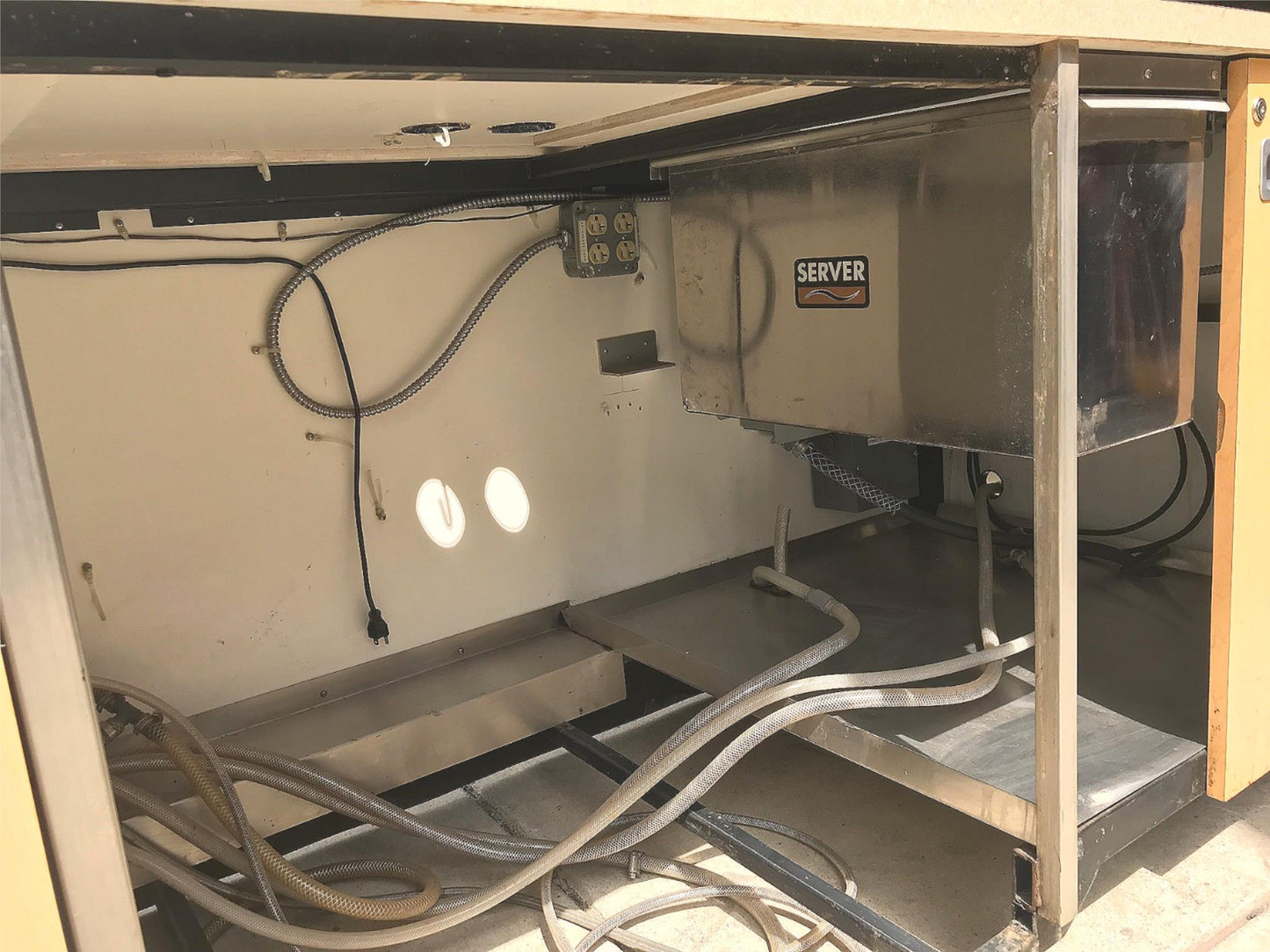 CORE CONCEPTS CORELINE COFFEE KIOSK MERCHANDISER 120/240 VOLT 70 AMP FREE SHIP