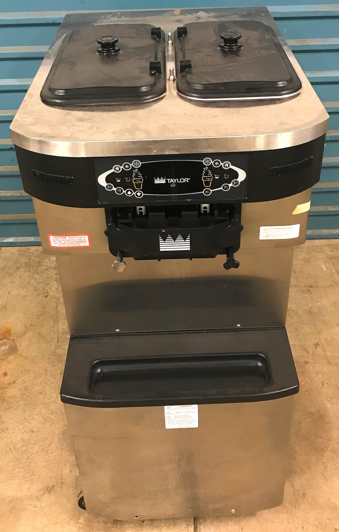 TAYLOR CROWN C717‑33 YOGURT ICE CREAM SHAKE SOFT FREEZER WHEELS MANUAL FREE SHIP