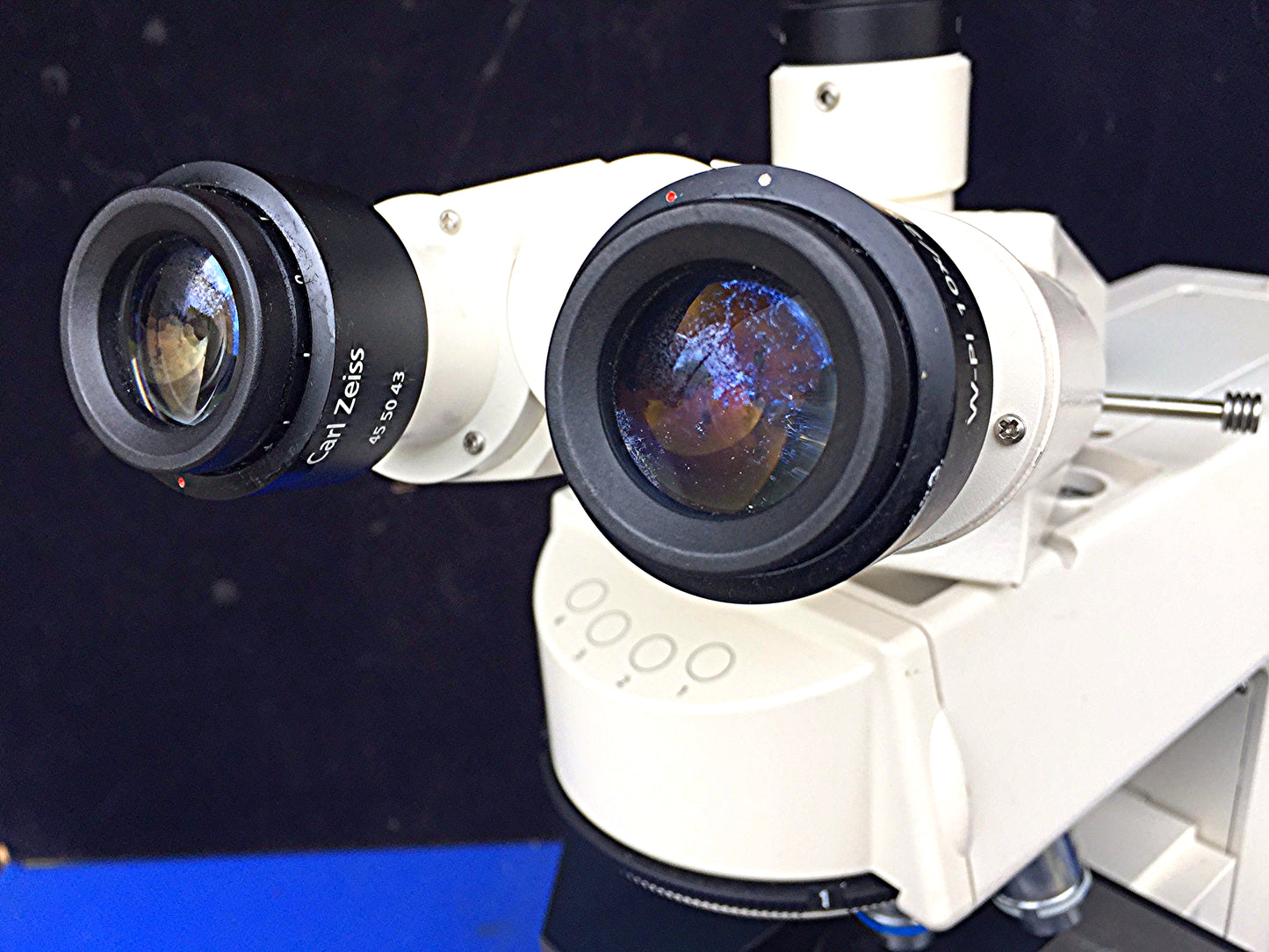 ZEISS AXIOSKOP-2 MICROSCOPE 3 OBJECTIVES & LIGHT SOURCE FREESHIP