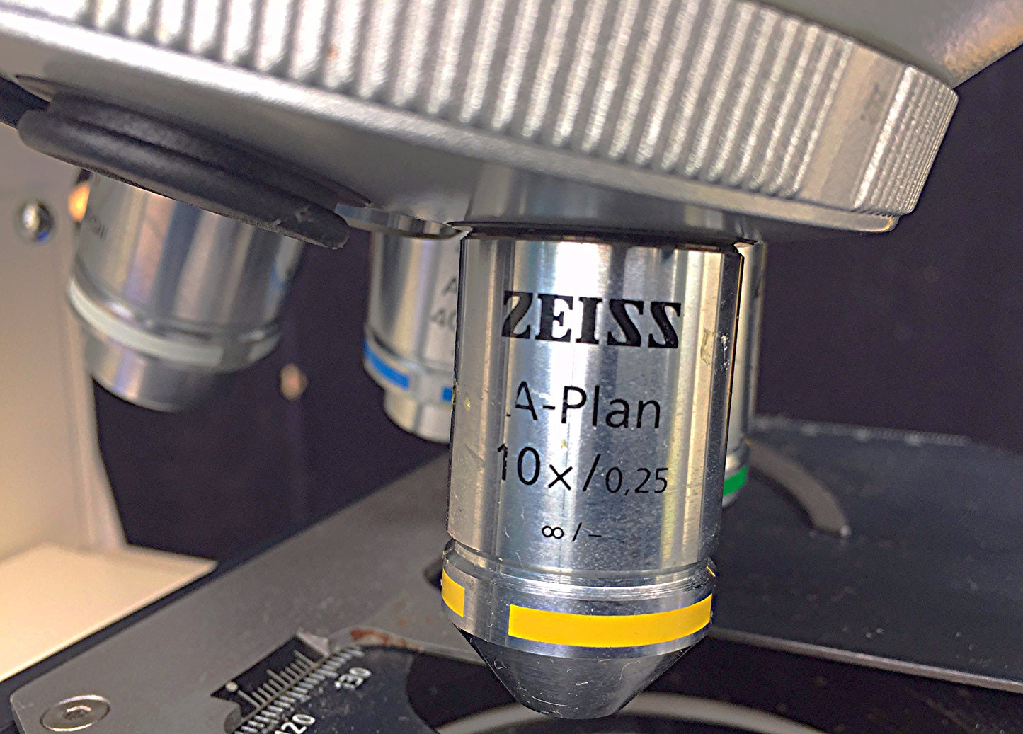 ZEISS AXIOSKOP-2 MICROSCOPE 3 OBJECTIVES & LIGHT SOURCE FREESHIP