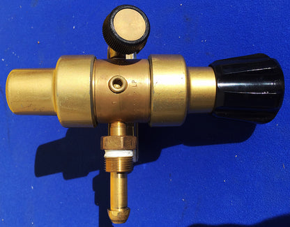 HARRIS GP 402-50-580 GENERAL PURPOSE DUAL STAGE BRASS REGULATOR FREE SHIPPING