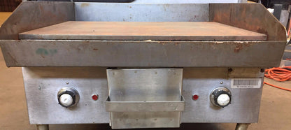 HOBART 24″ x 18″ Model CG20 208 / 240 Volts Electric Counter Griddle FREE SHIP