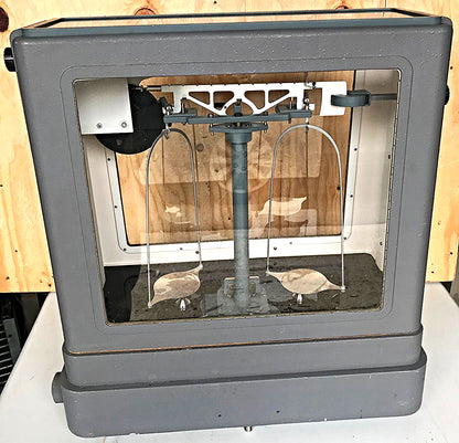 VINTAGE CHRISTIAN BECKER ENCLOSED 200 g APOTHECARY CHAINOMATIC BALANCE FREE SHIP