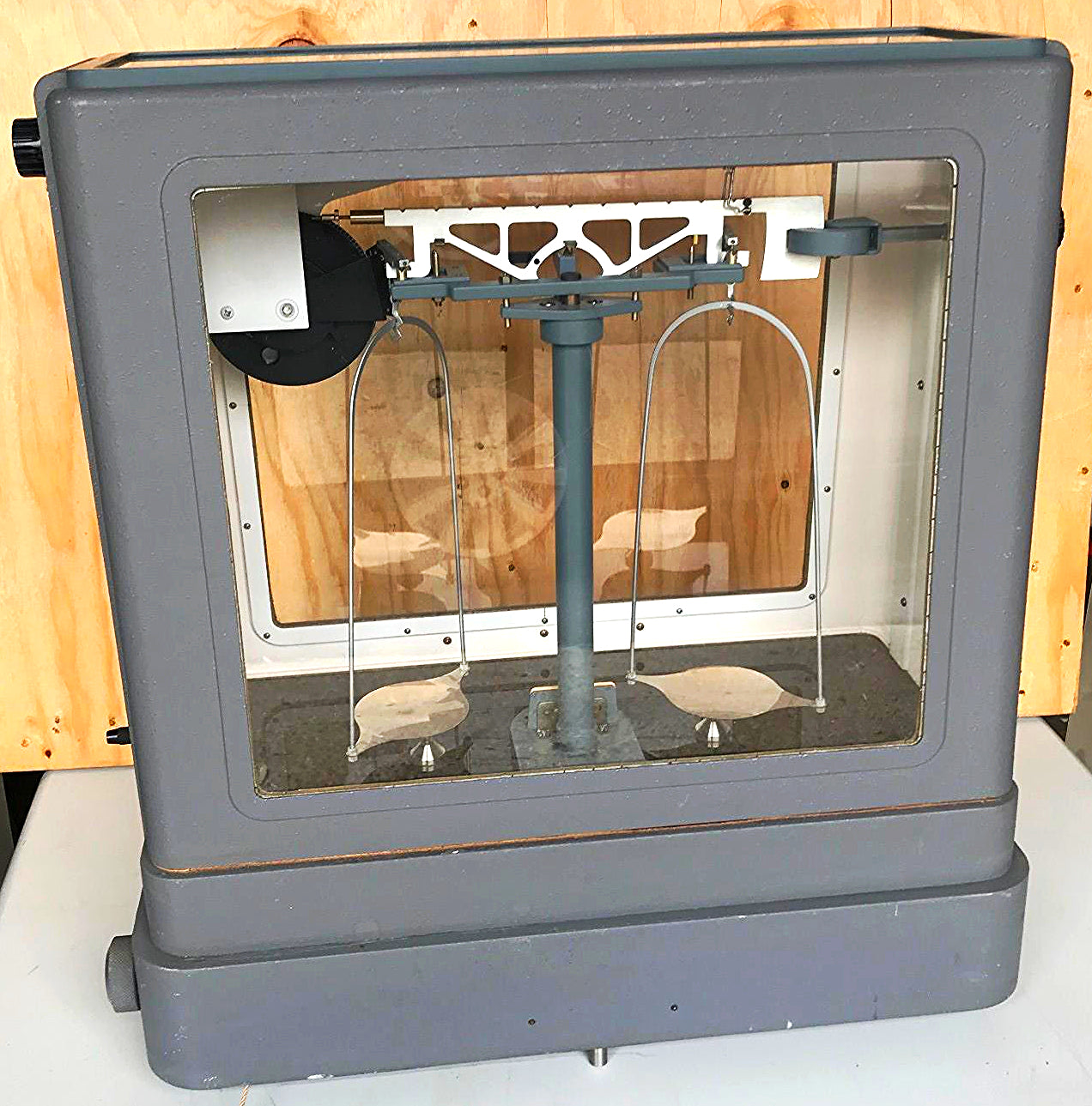 VINTAGE CHRISTIAN BECKER ENCLOSED 200 g APOTHECARY CHAINOMATIC BALANCE FREE SHIP